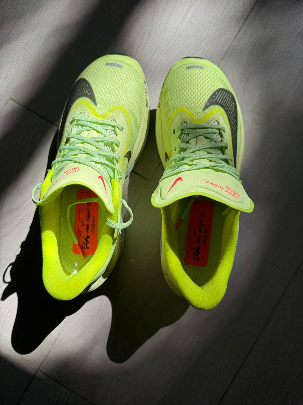 Nike Zoom Fly 6 - Lime Green. Women’s size 10 - Picture 3 of 8